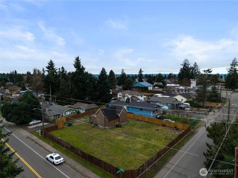 11205 12th Avenue SW Seattle WA 98146