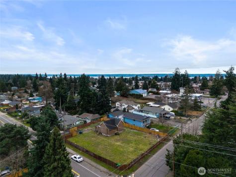 11205 12th Avenue SW Seattle WA 98146