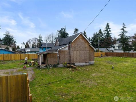 11205 12th Avenue SW Seattle WA 98146