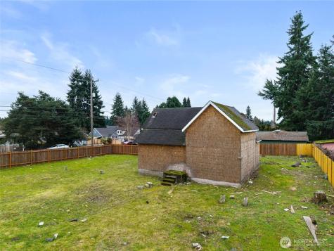 11205 12th Avenue SW Seattle WA 98146