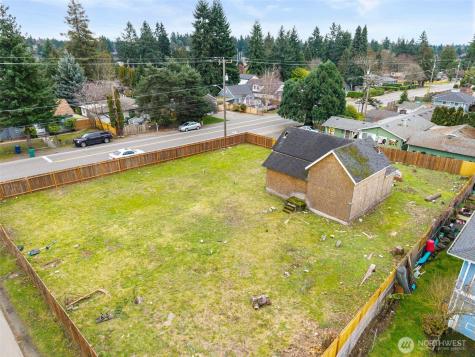 11205 12th Avenue SW Seattle WA 98146