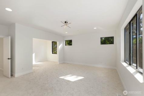 16219 Simonds Road NE Kenmore WA 98028