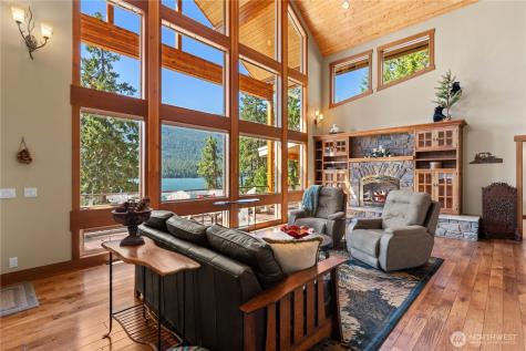 17294 North Shore Drive Leavenworth WA 98826