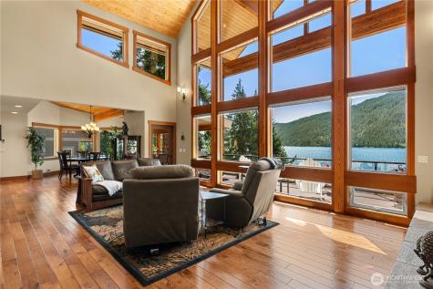 17294 North Shore Drive Leavenworth WA 98826