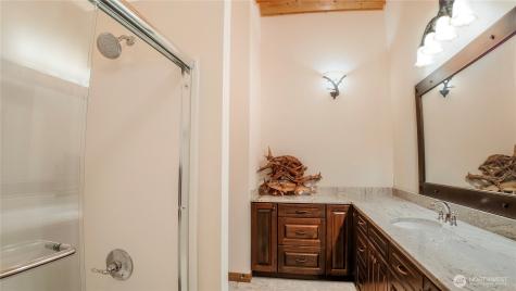 17294 North Shore Drive Leavenworth WA 98826