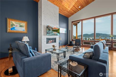 3803 W 2nd Street Anacortes WA 98221