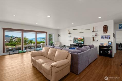 3803 W 2nd Street Anacortes WA 98221