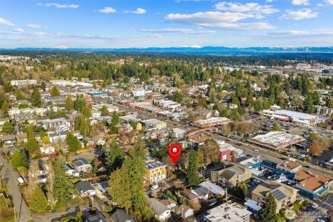 934 N 101st Street Seattle WA 98133