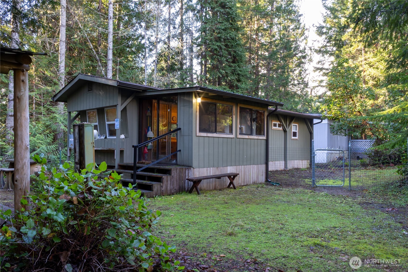120 King Drive Brinnon WA 98320