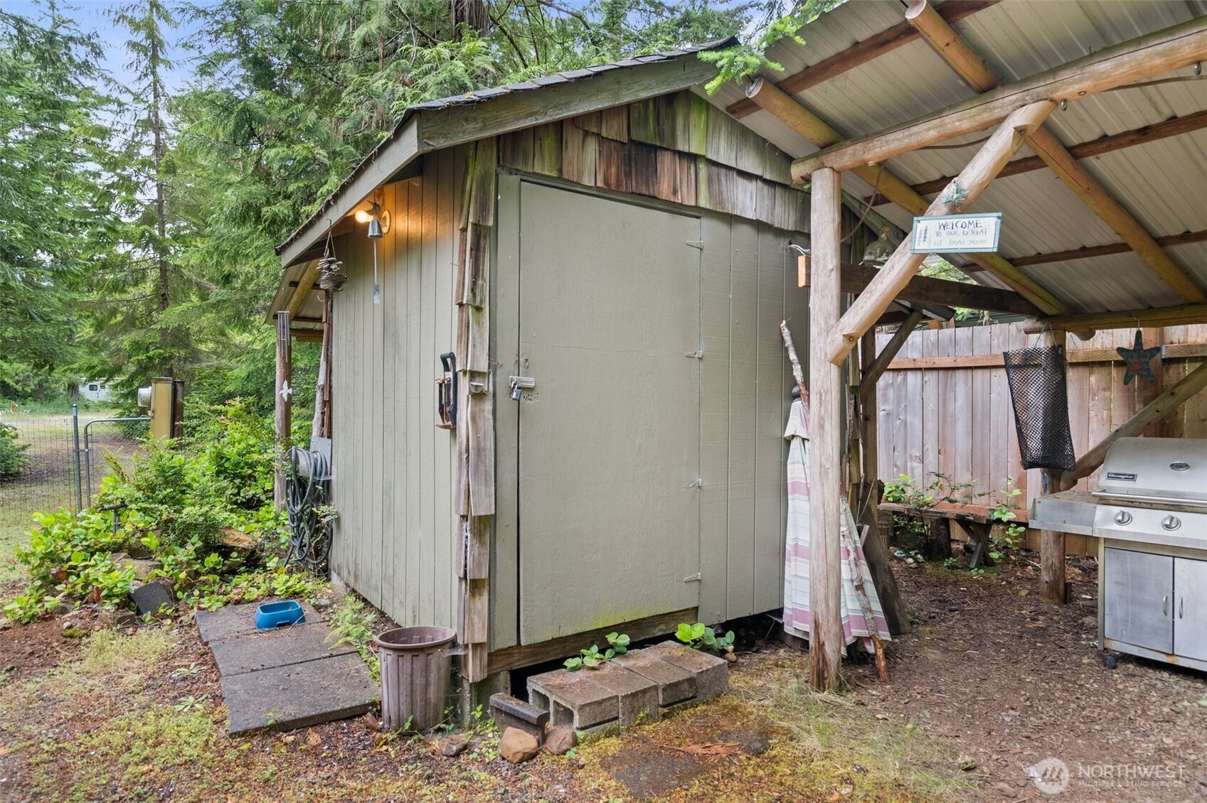 120 King Drive Brinnon WA 98320