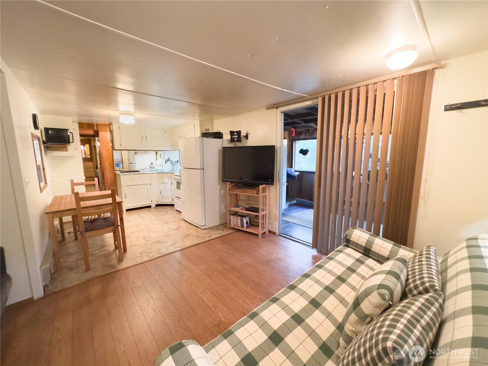 120 King Drive Brinnon WA 98320