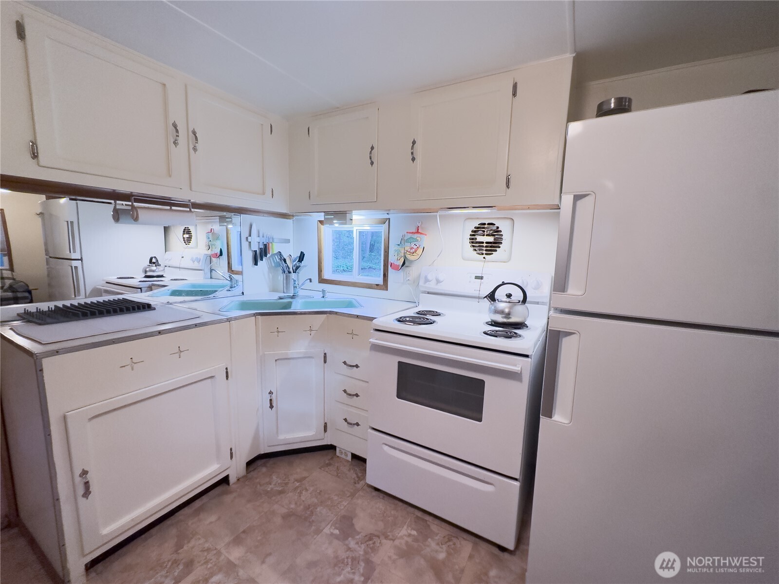 120 King Drive Brinnon WA 98320