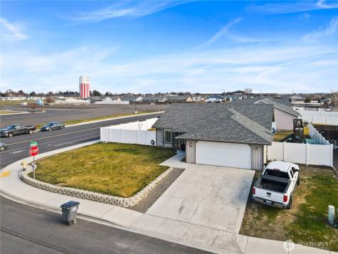 925 S 11th Avenue Othello WA 99344