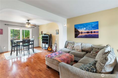 904 Garfield Street Mount Vernon WA 98273