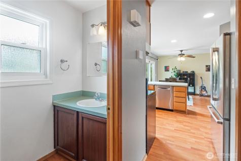 904 Garfield Street Mount Vernon WA 98273