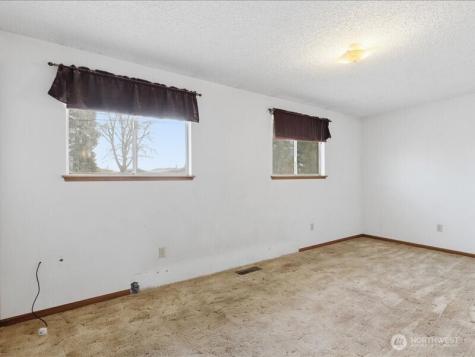 702 West Ridge Drive Omak WA 98841