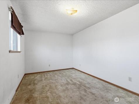 702 West Ridge Drive Omak WA 98841