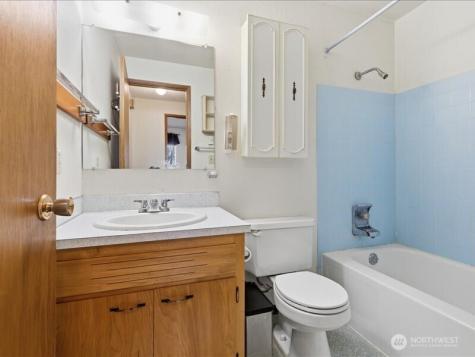 702 West Ridge Drive Omak WA 98841