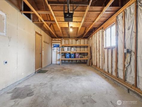 702 West Ridge Drive Omak WA 98841