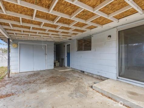 702 West Ridge Drive Omak WA 98841
