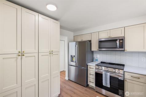 6701 24th Street NE Tacoma WA 98422