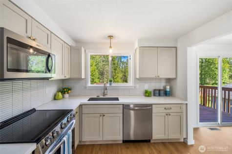 6701 24th Street NE Tacoma WA 98422