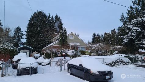 522 NE 127th Street Seattle WA 98125