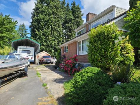 522 NE 127th Street Seattle WA 98125