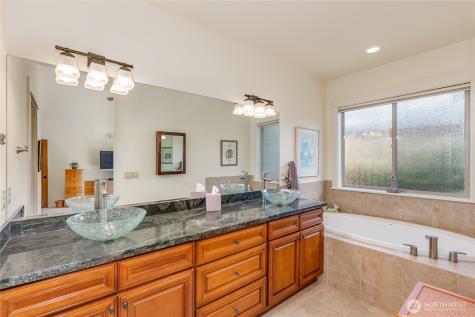 1028 10th Street Mukilteo WA 98275