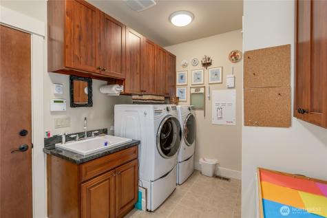 1028 10th Street Mukilteo WA 98275