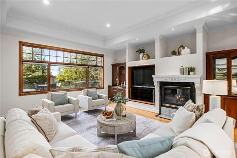 6529 161st Place SE Bellevue WA 98006