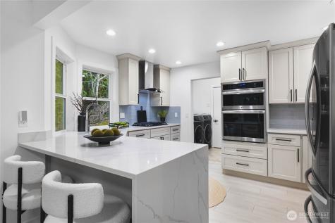 17431 NE 28th Street Redmond WA 98052