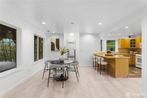 17431 NE 28th Street Redmond WA 98052