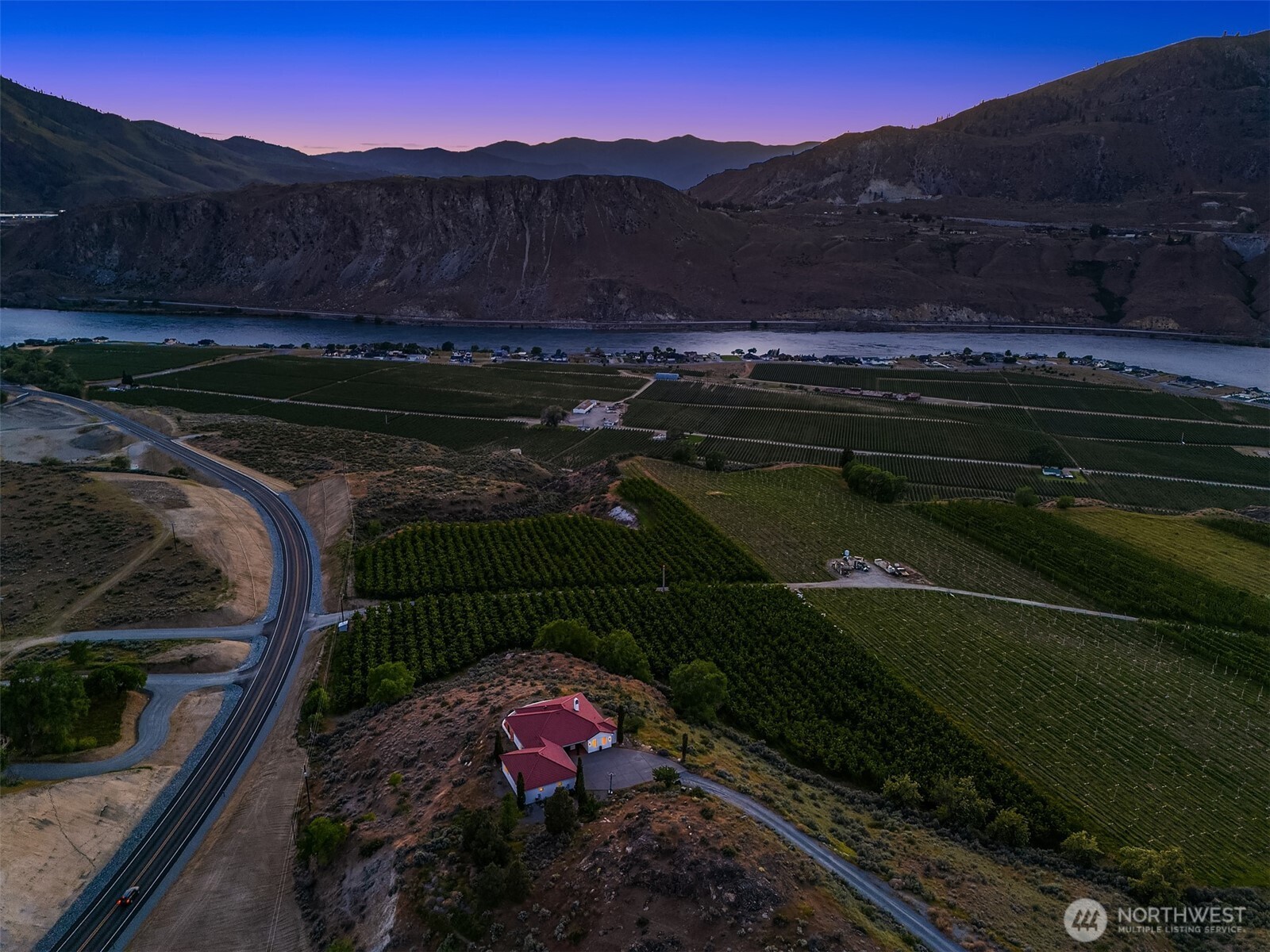 27 Ridge Road Orondo WA 98843