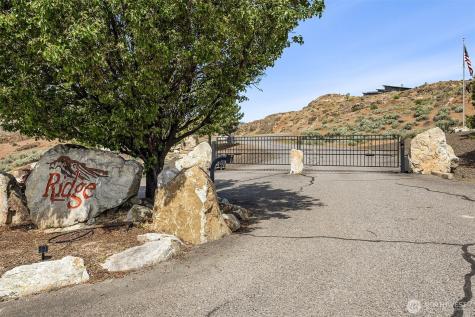 27 Ridge Road Orondo WA 98843