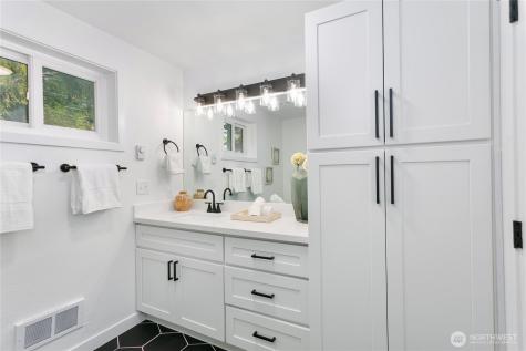 27405 Lofall Court NW Poulsbo WA 98370