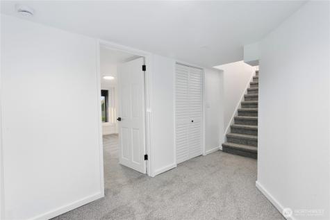 27405 Lofall Court NW Poulsbo WA 98370