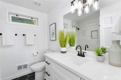 27405 Lofall Court NW Poulsbo WA 98370