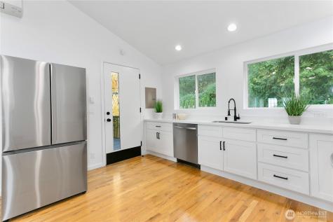 27405 Lofall Court NW Poulsbo WA 98370