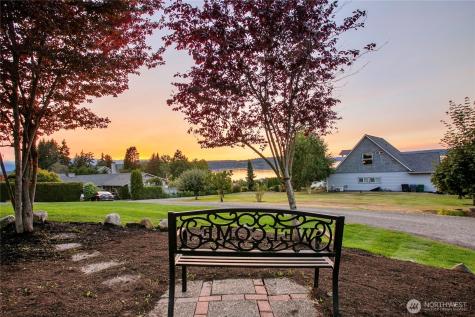 27405 Lofall Court NW Poulsbo WA 98370