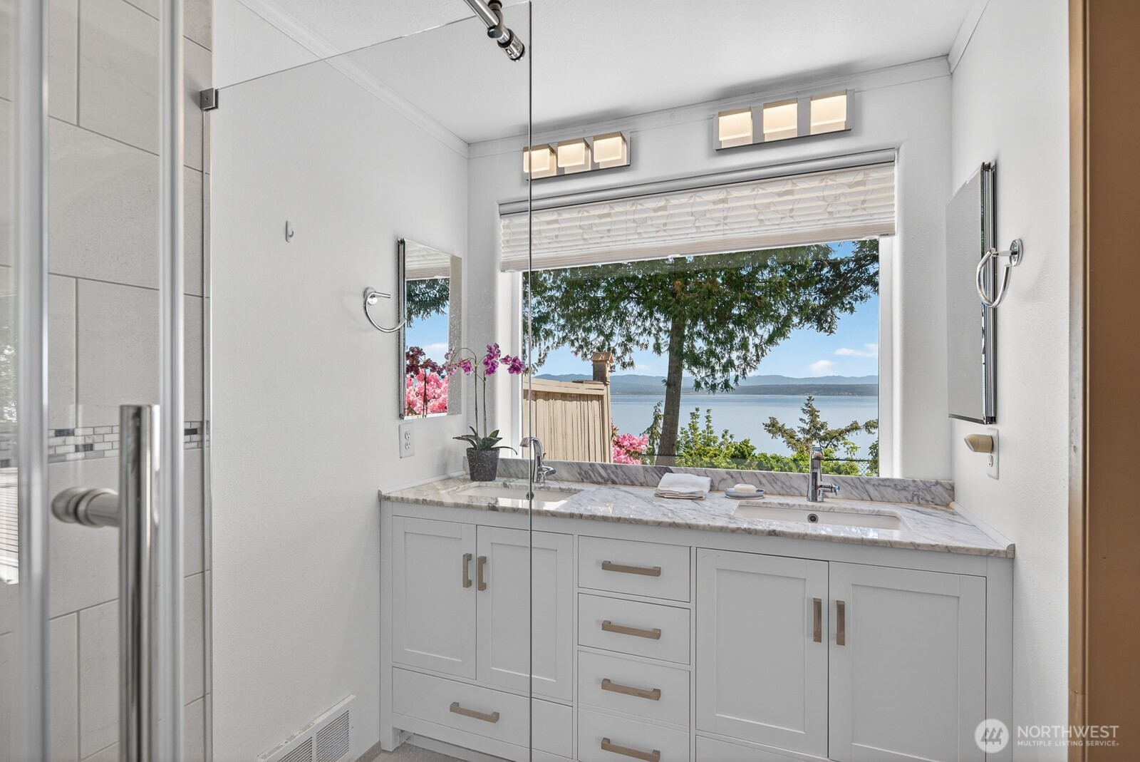 1985 Cascade View Drive Camano Island WA 98282