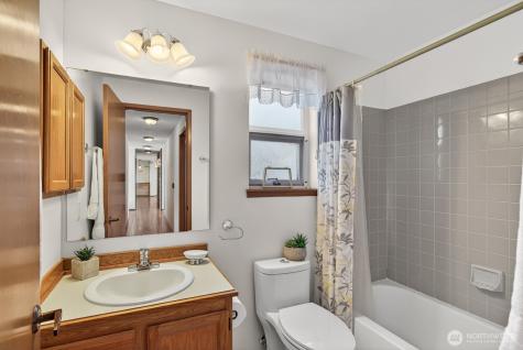 1985 Cascade View Drive Camano Island WA 98282