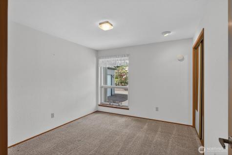 1985 Cascade View Drive Camano Island WA 98282