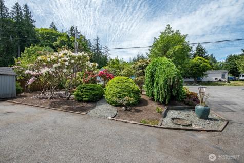 1985 Cascade View Drive Camano Island WA 98282