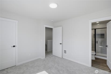 5128 N 39 Street Tacoma WA 98407