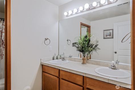 29524 63rd Court S Auburn WA 98001