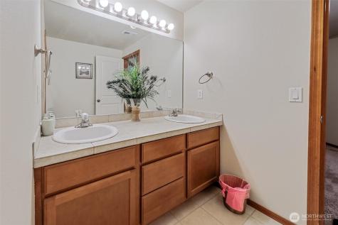 29524 63rd Court S Auburn WA 98001