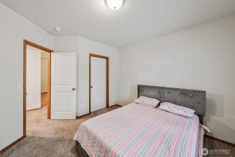 29524 63rd Court S Auburn WA 98001