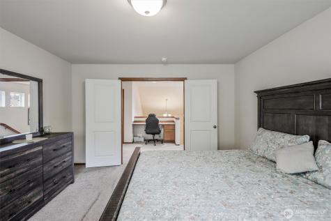 29524 63rd Court S Auburn WA 98001