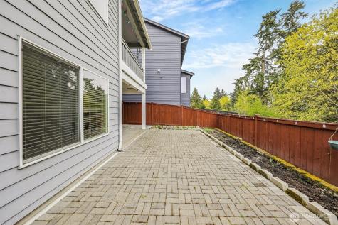 29524 63rd Court S Auburn WA 98001